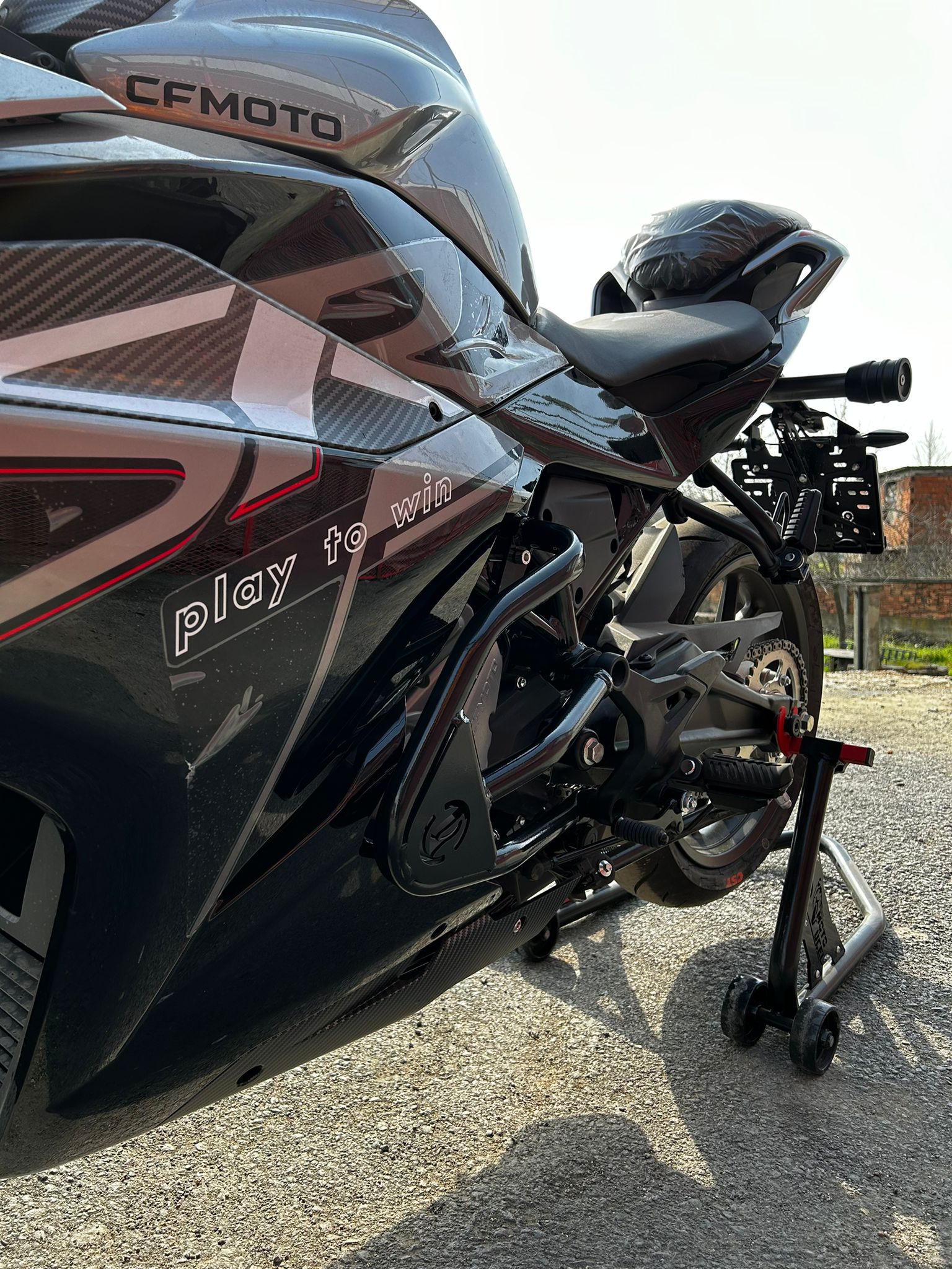 CFMOTO 250SR KORUMA DEMİRİ 